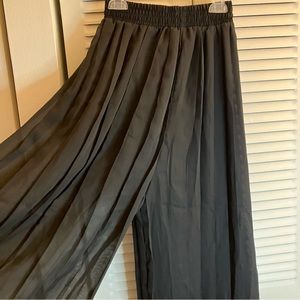 Black gaucho beach pants